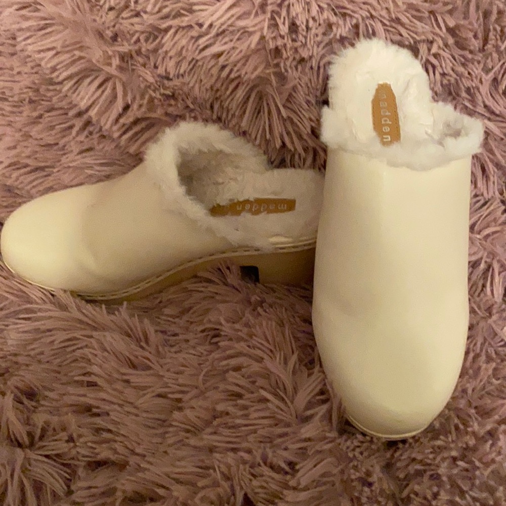 Madden girl size 8 mules